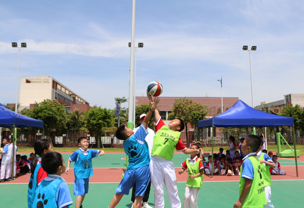 安全意识让学生把握游水技能具备自救能力防止溺水事故